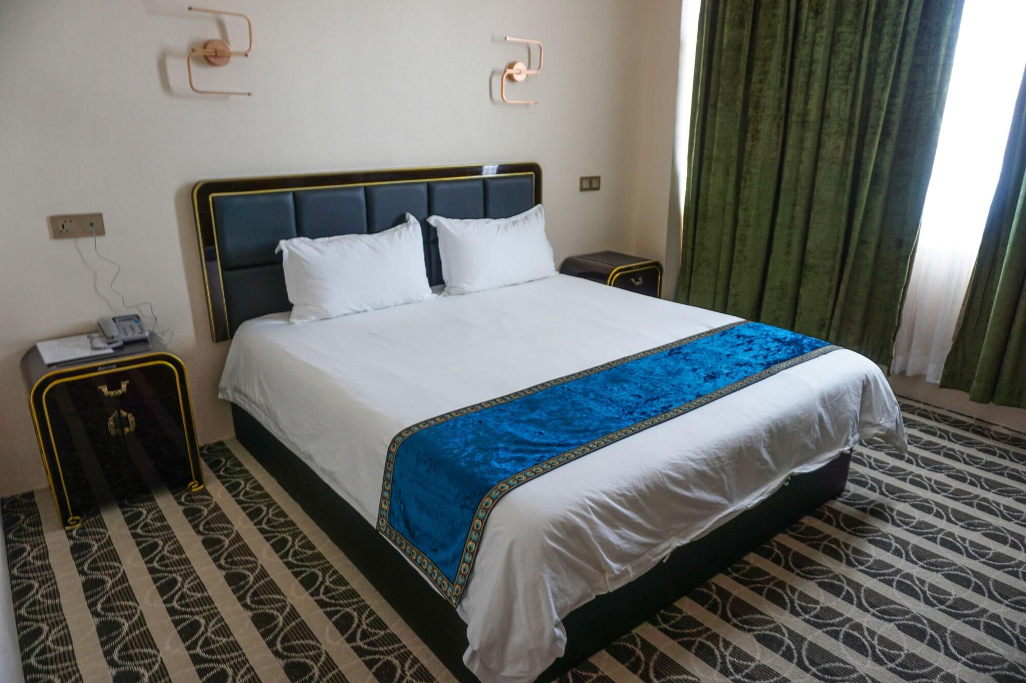 Star Sands Hotel Garapan Buitenkant foto